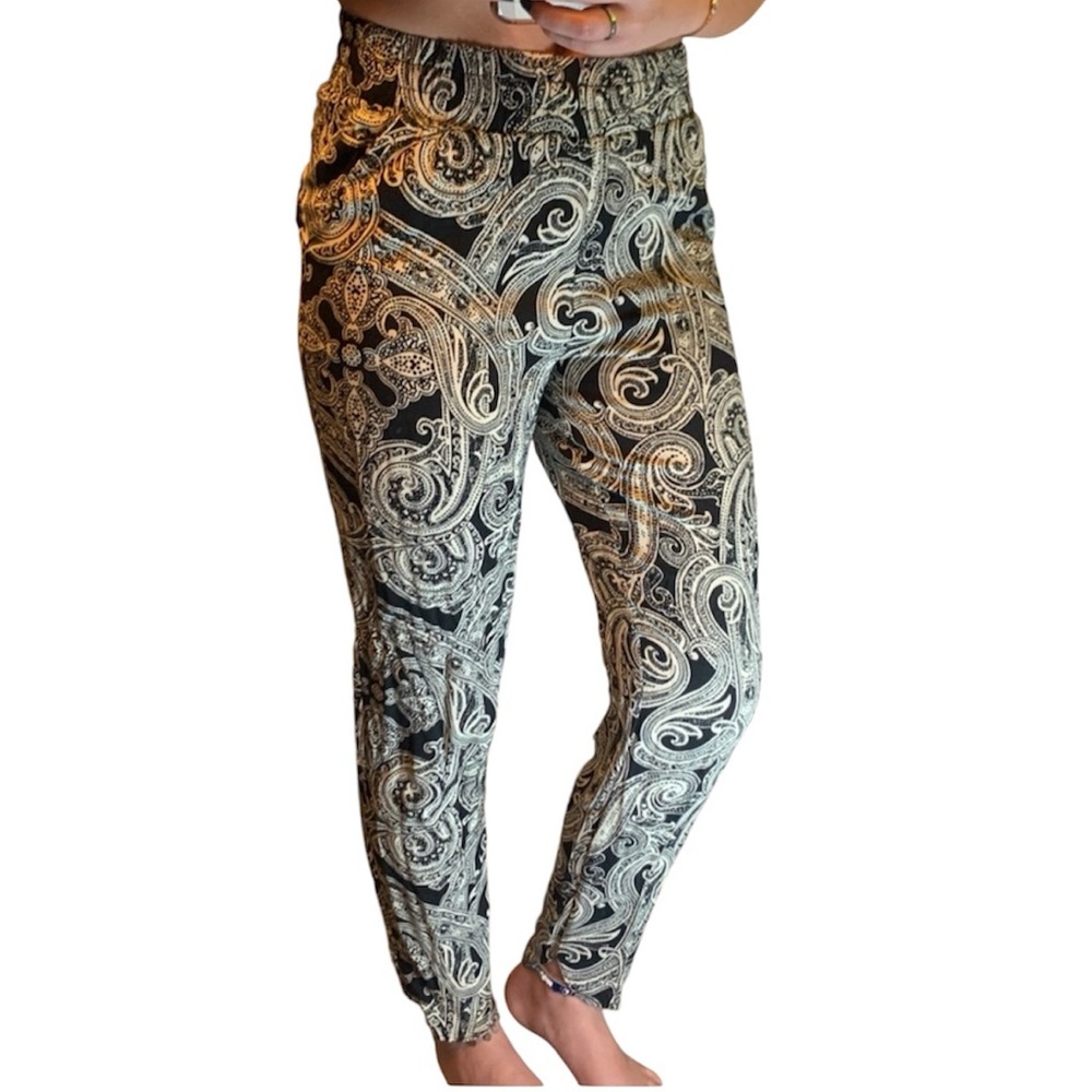 Socialite Black White Paisley Stretch Pants Sz XS
